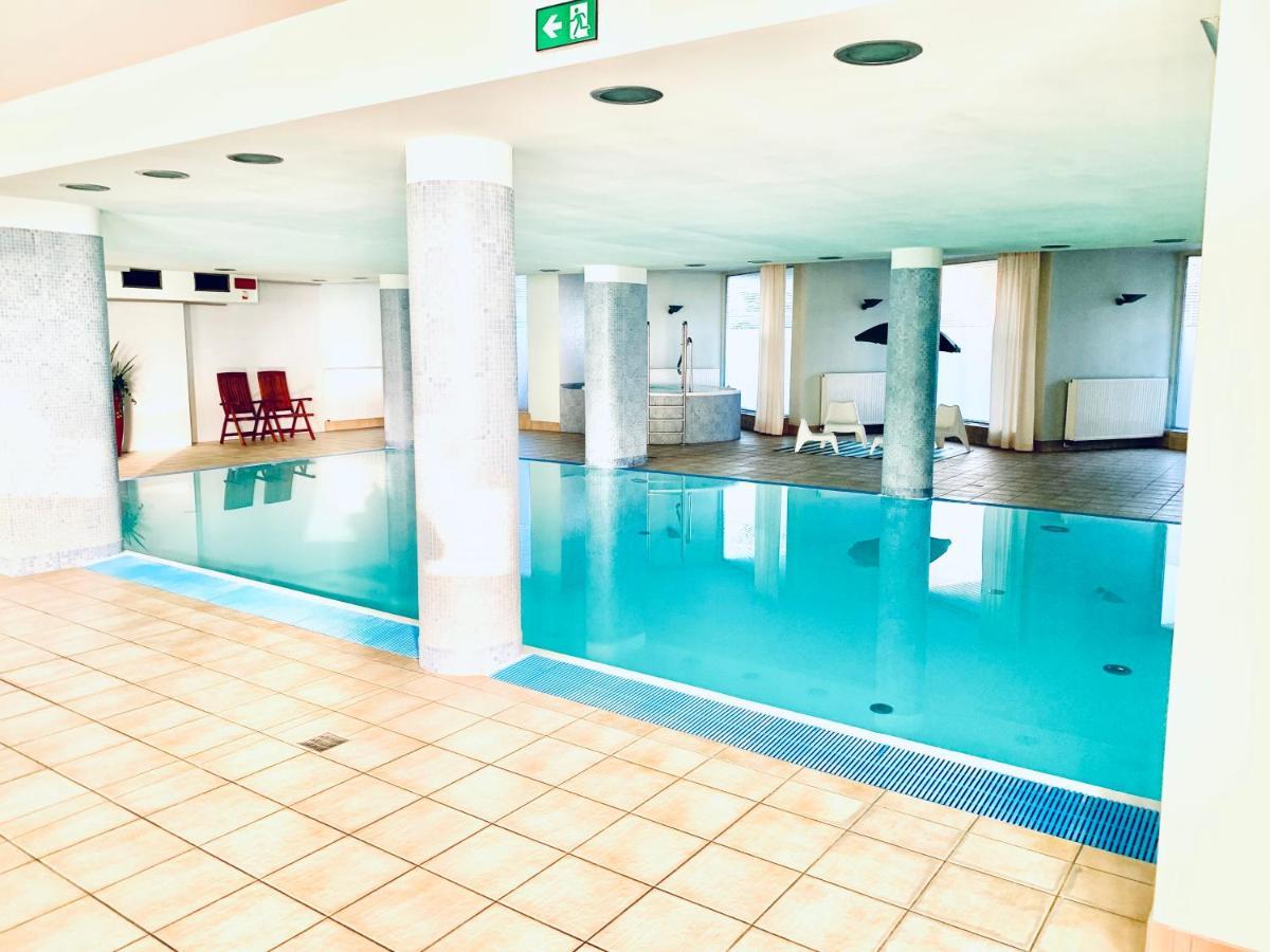 City View Wellness Apartment Swim&Steam&Relax Krakow Bagian luar foto